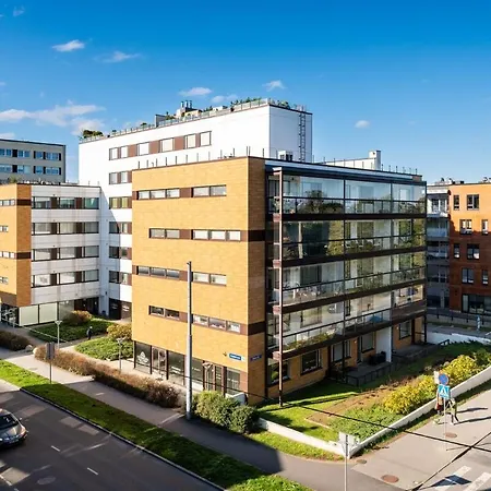 Lägenhet 2br, Parking Included, Wi-fi, Next To Old Town *