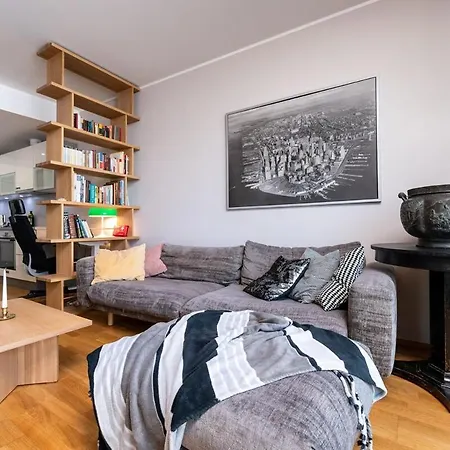 2br, Balcony, Parking Garage, Wi-fi, Next To Old Town Apartment