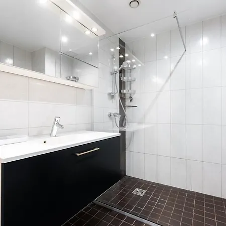 2br, Parking Included, Wi-fi, Next To Old Town *