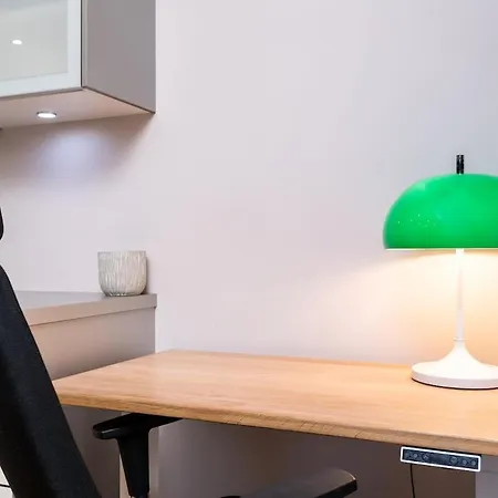 Apartment 2br, Balcony, Parking Garage, Wi-fi, Next To Old Town Tallinn