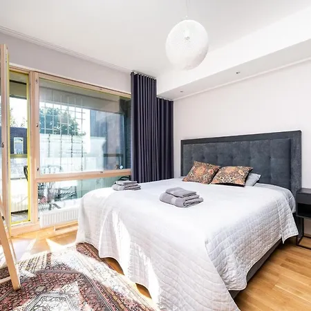 2br, Parking Included, Wi-fi, Next To Old Town *