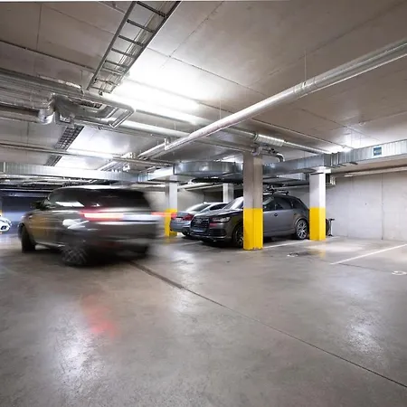 2br, Parking Included, Wi-fi, Next To Old Town