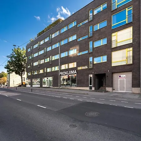 2br, Parking Included, Wi-fi, Next To Old Town Appartamento *