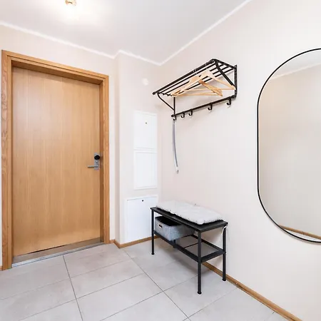 2br, Parking Included, Wi-fi, Next To Old Town アパート タリン