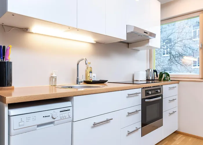 2br, Parking Included, Wi-fi, Next To Old Town 公寓