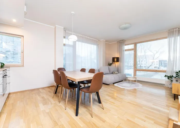 2br, Parking Included, Wi-fi, Next To Old Town Apartamento Tallin