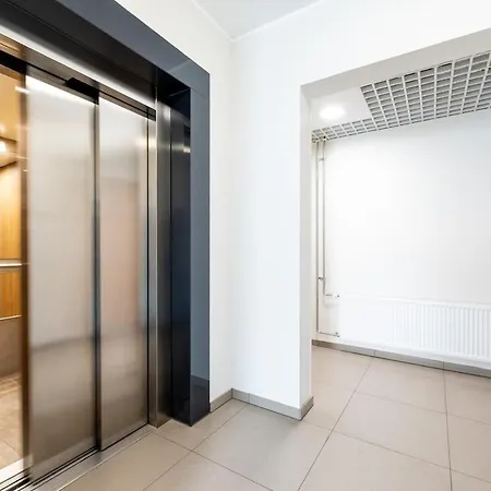 2br, Parking Included, Wi-fi, Next To Old Town